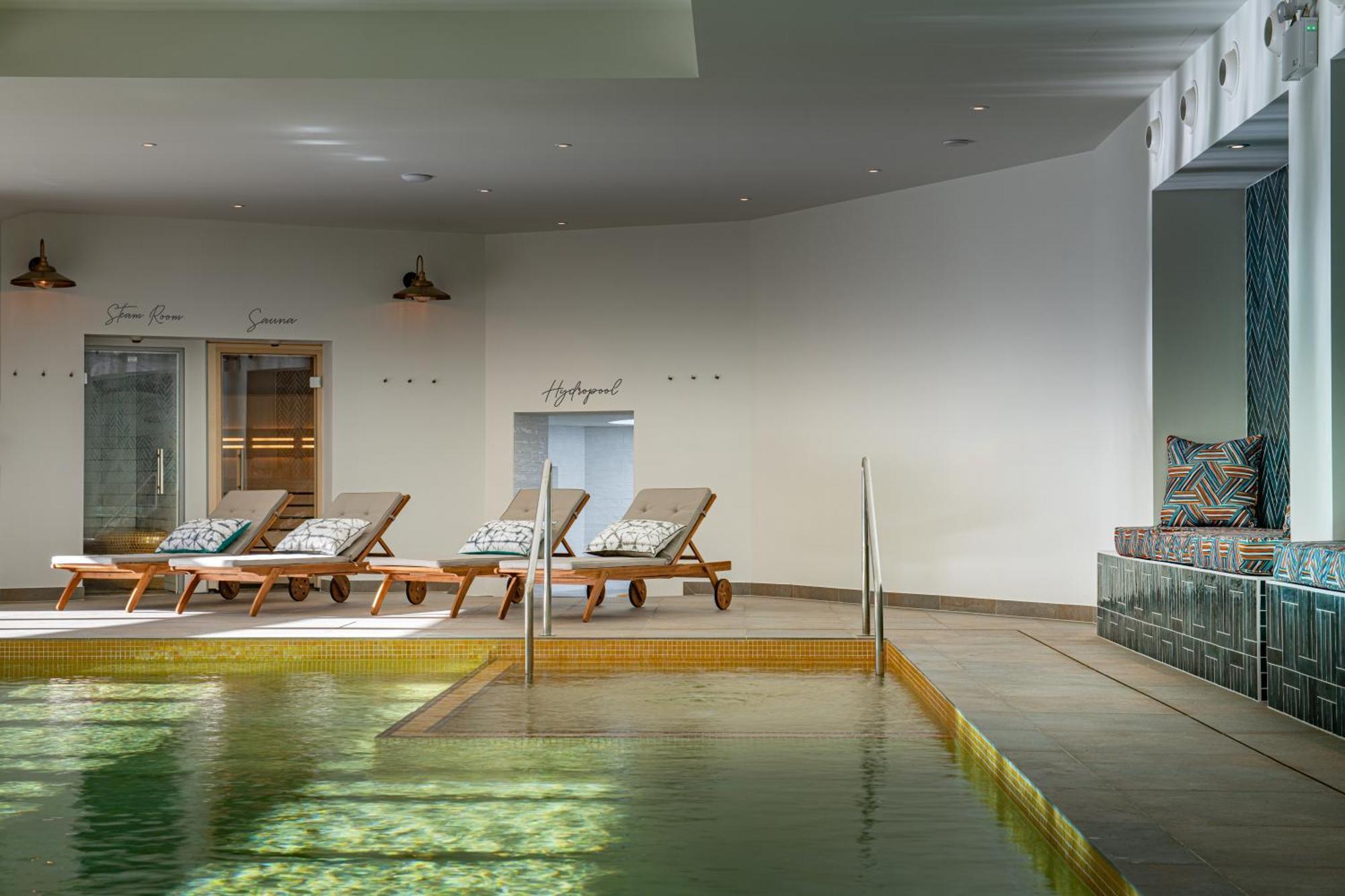 Harbour Beach Club, Hotel & Spa Salcombe Exteriör bild